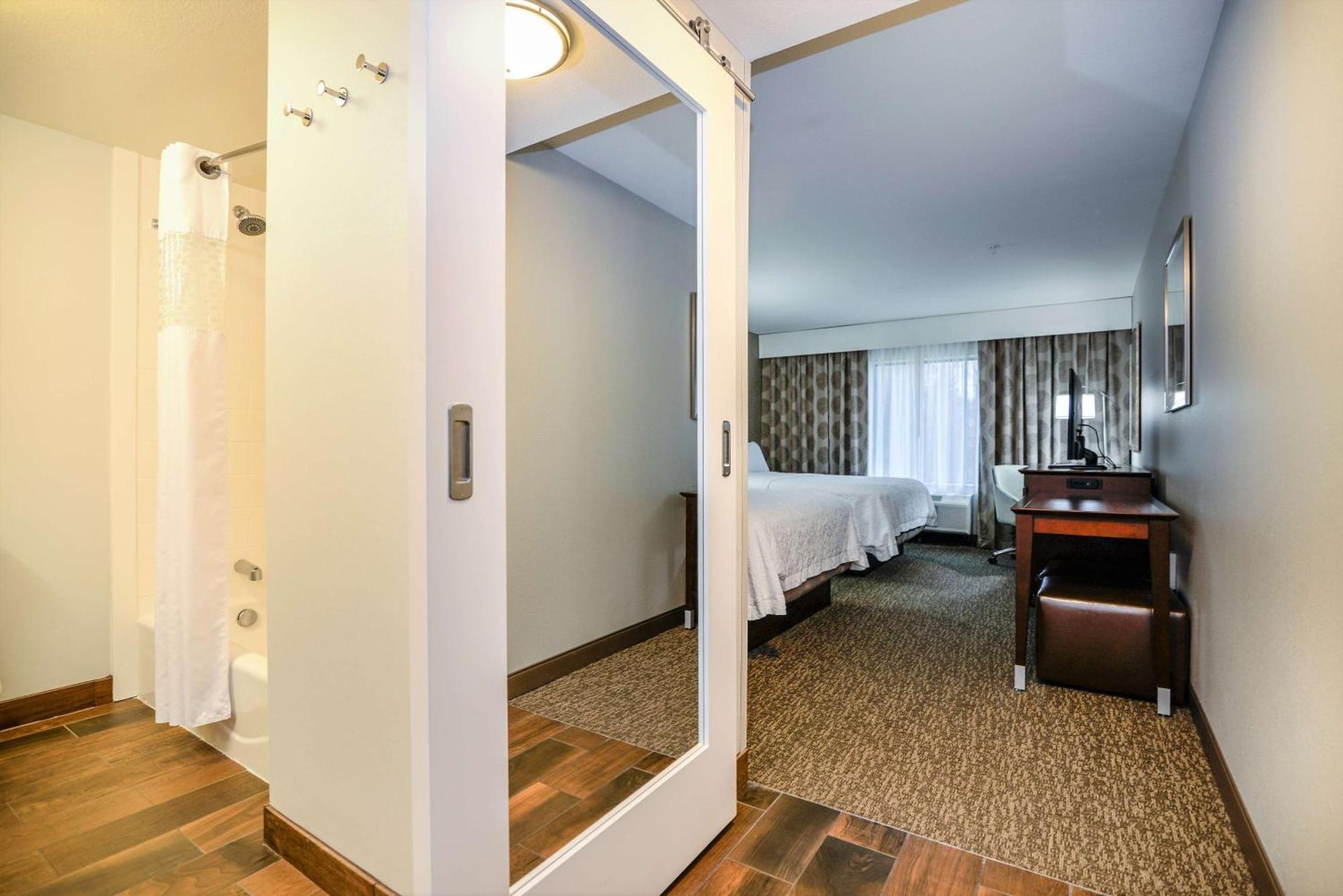 Hampton Inn Brighton Mi Exterior foto