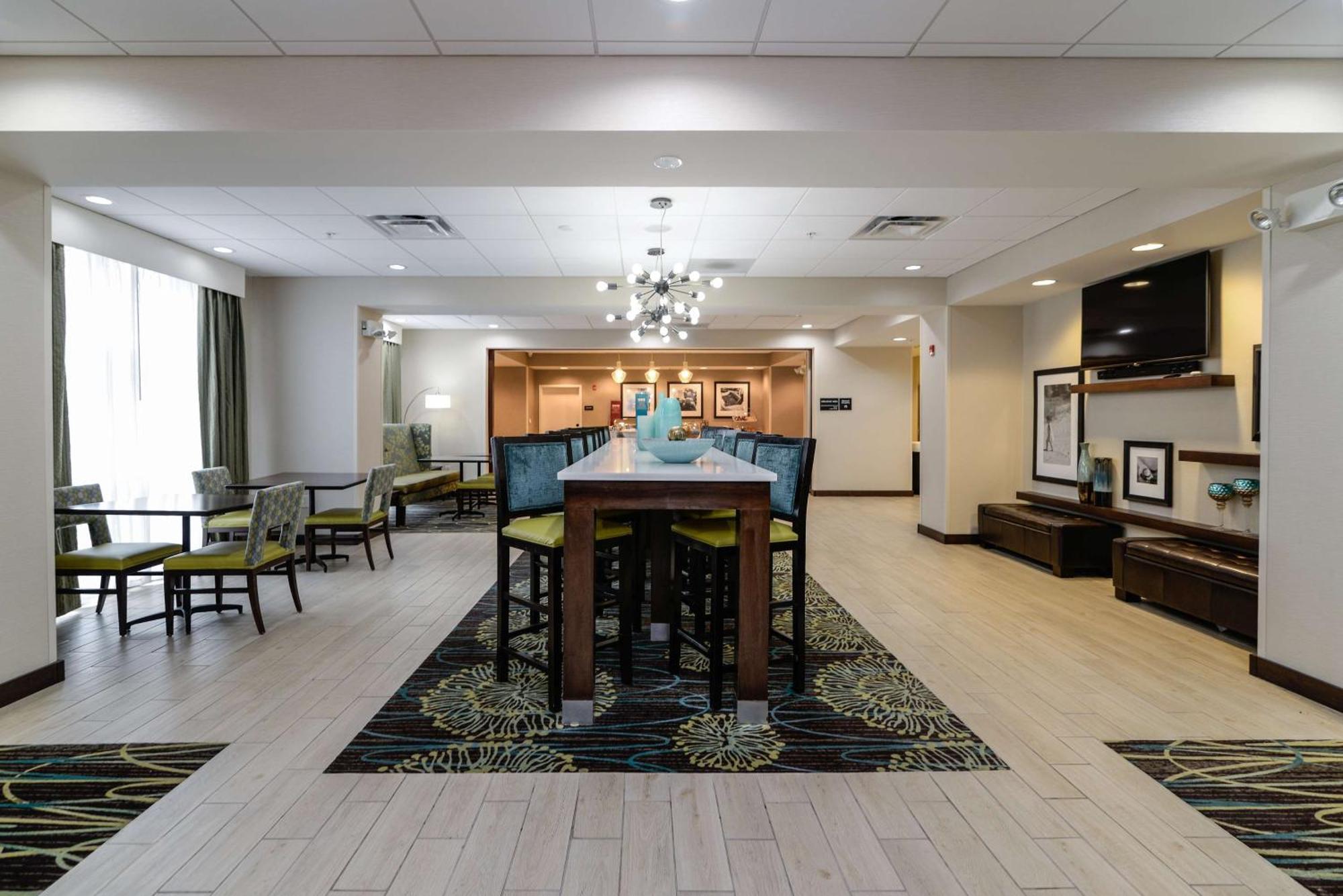 Hampton Inn Brighton Mi Exterior foto